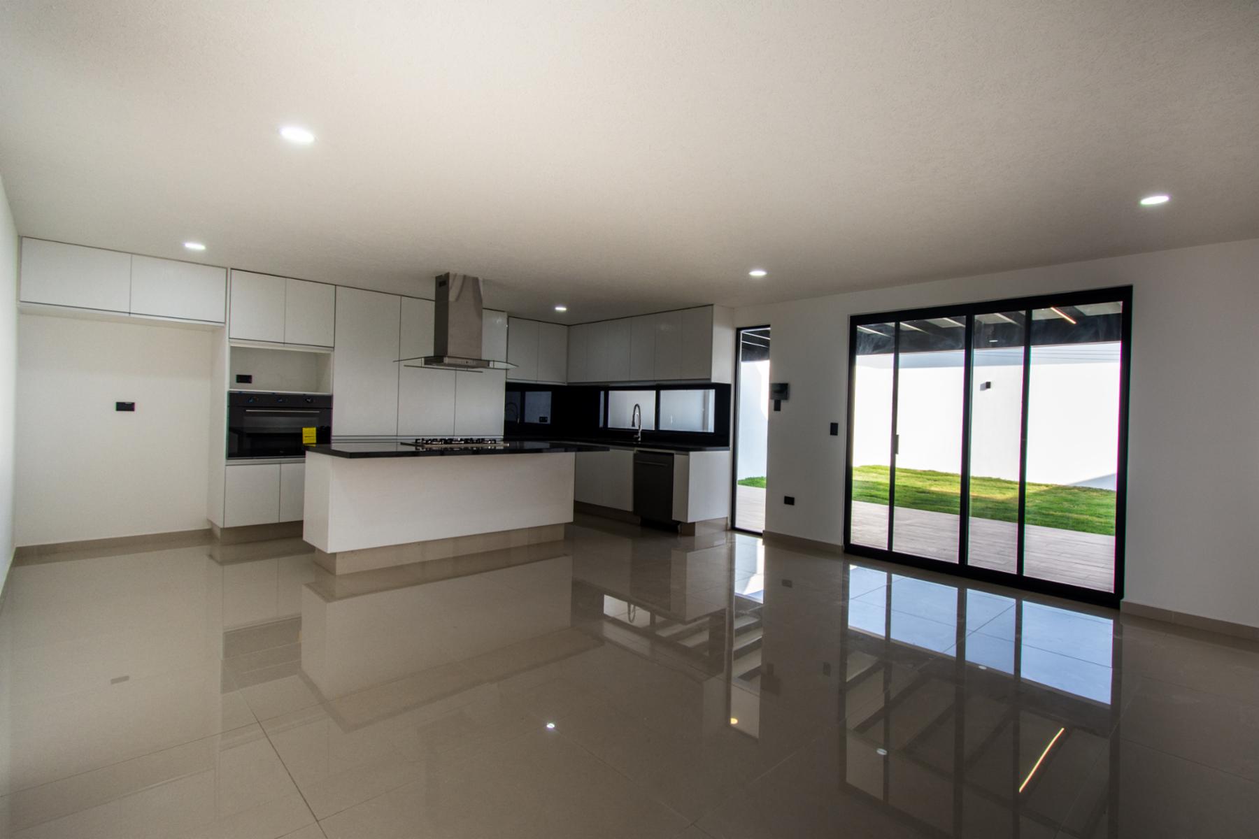 Venta casa 4 recamaras Parque Villahermosa Lomas de Angelopolis Puebla - 3