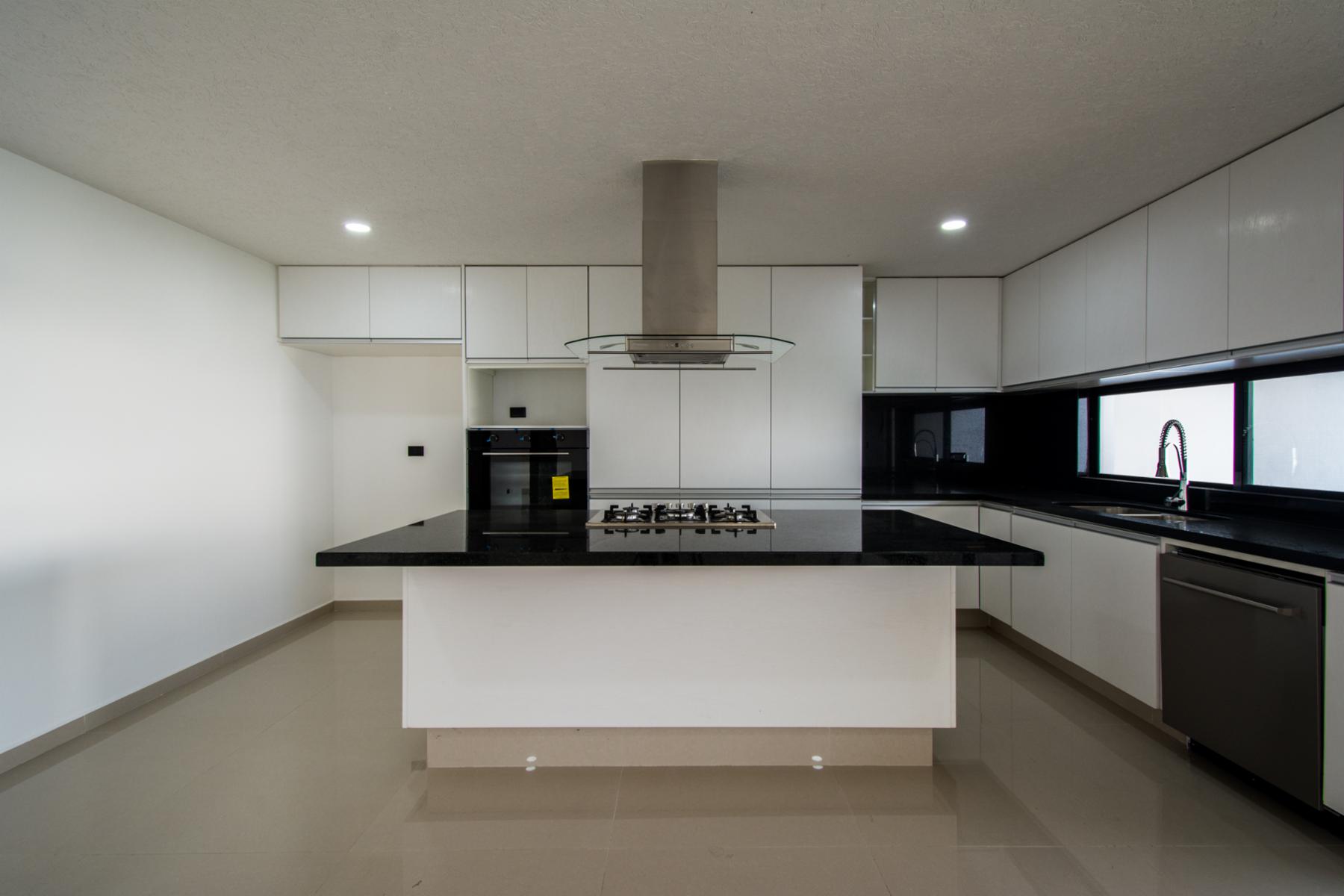 Venta casa 4 recamaras Parque Villahermosa Lomas de Angelopolis Puebla - 10