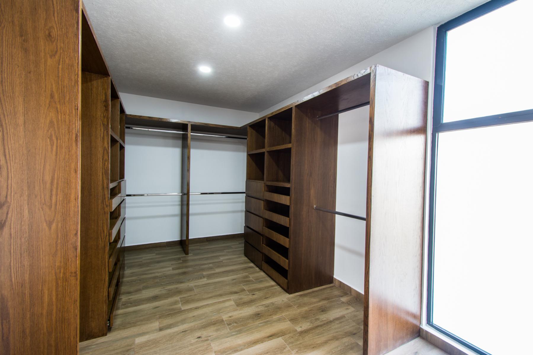 Venta casa 4 recamaras Parque Villahermosa Lomas de Angelopolis Puebla - 15