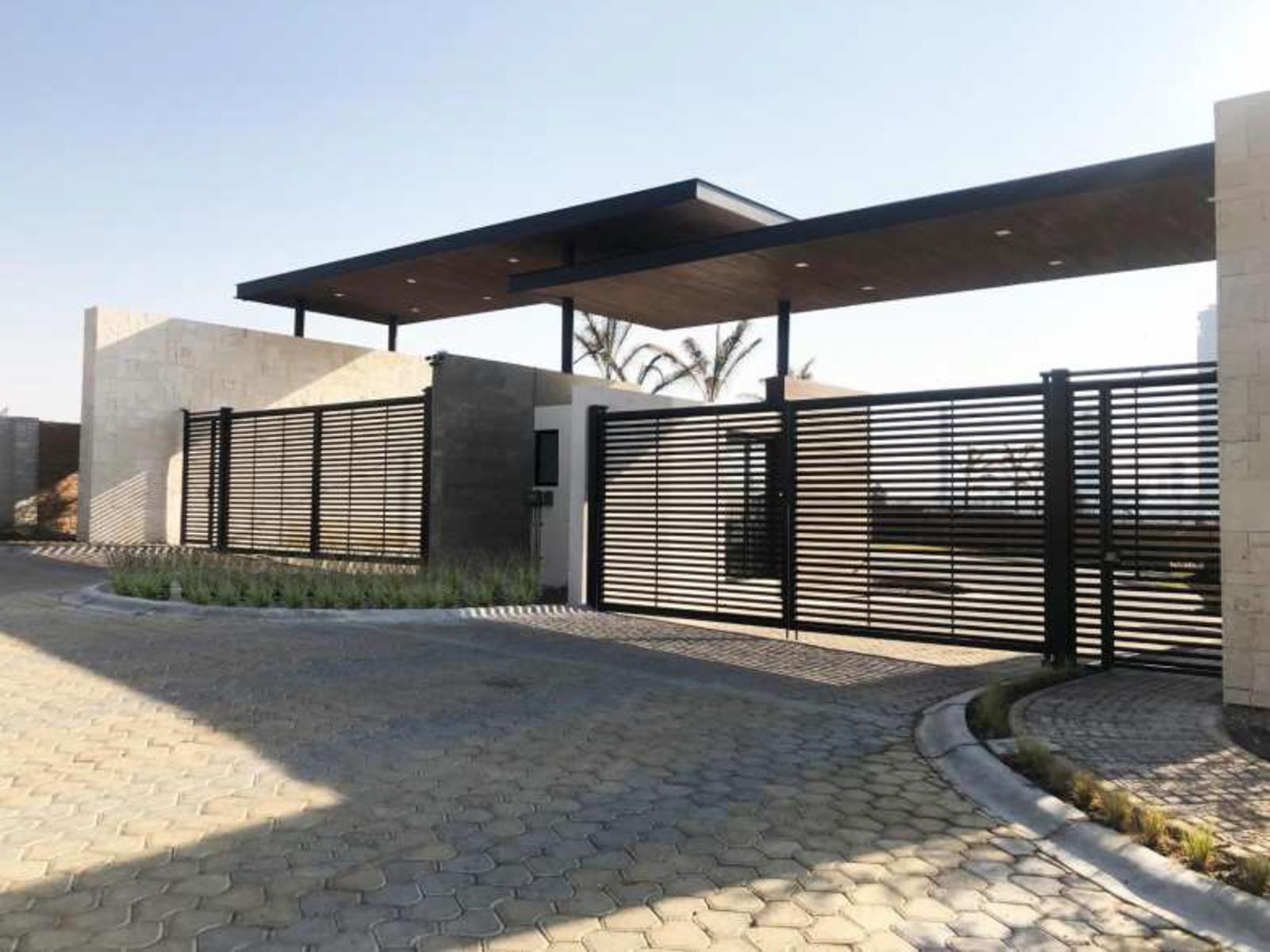 Venta lote residencial Parque Varsovia Lomas de Angelópolis Puebla - 1