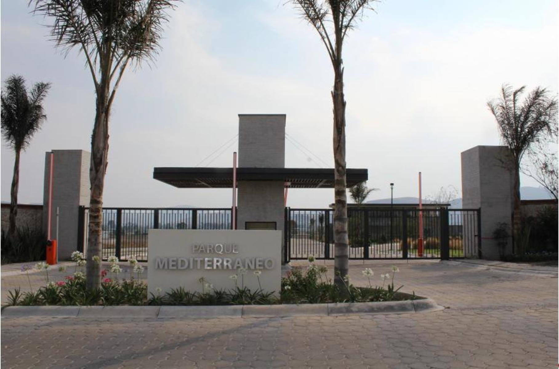 Venta terreno residencial plano en Parque Mediterraneo Lomas de Angelopolis Puebla - 1