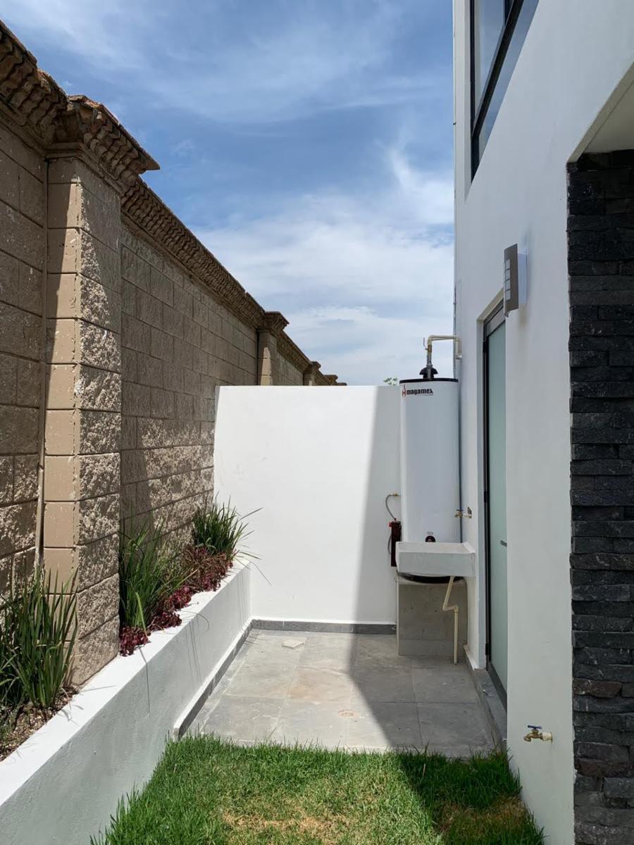 Venta casa 4 recamaras Parque Veracruz Lomas de Angelopolis Cascatta - 8