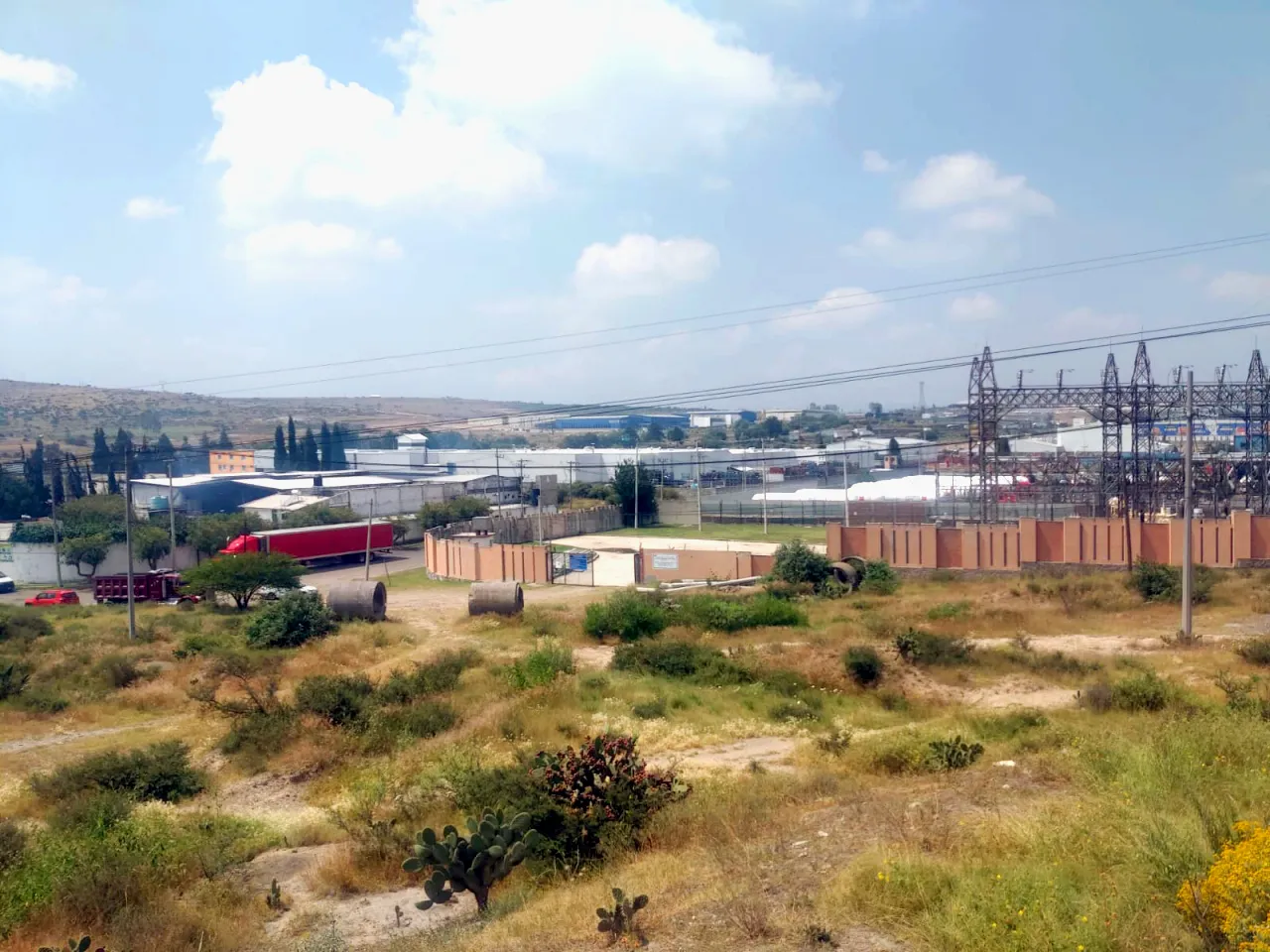 9.5 hectáreas, autopista MEX-QRO - 11