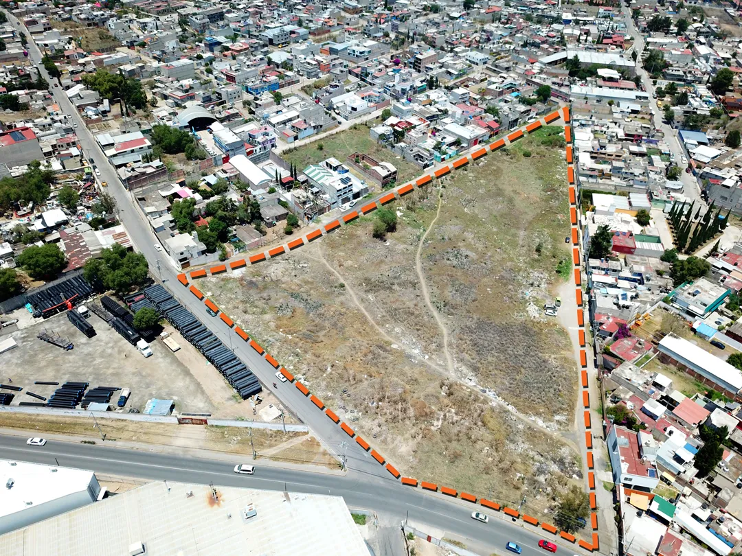 Gran inversión, extensión de terreno de uso comercial - 4