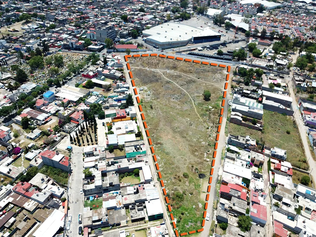 Gran inversión, extensión de terreno de uso comercial - 2