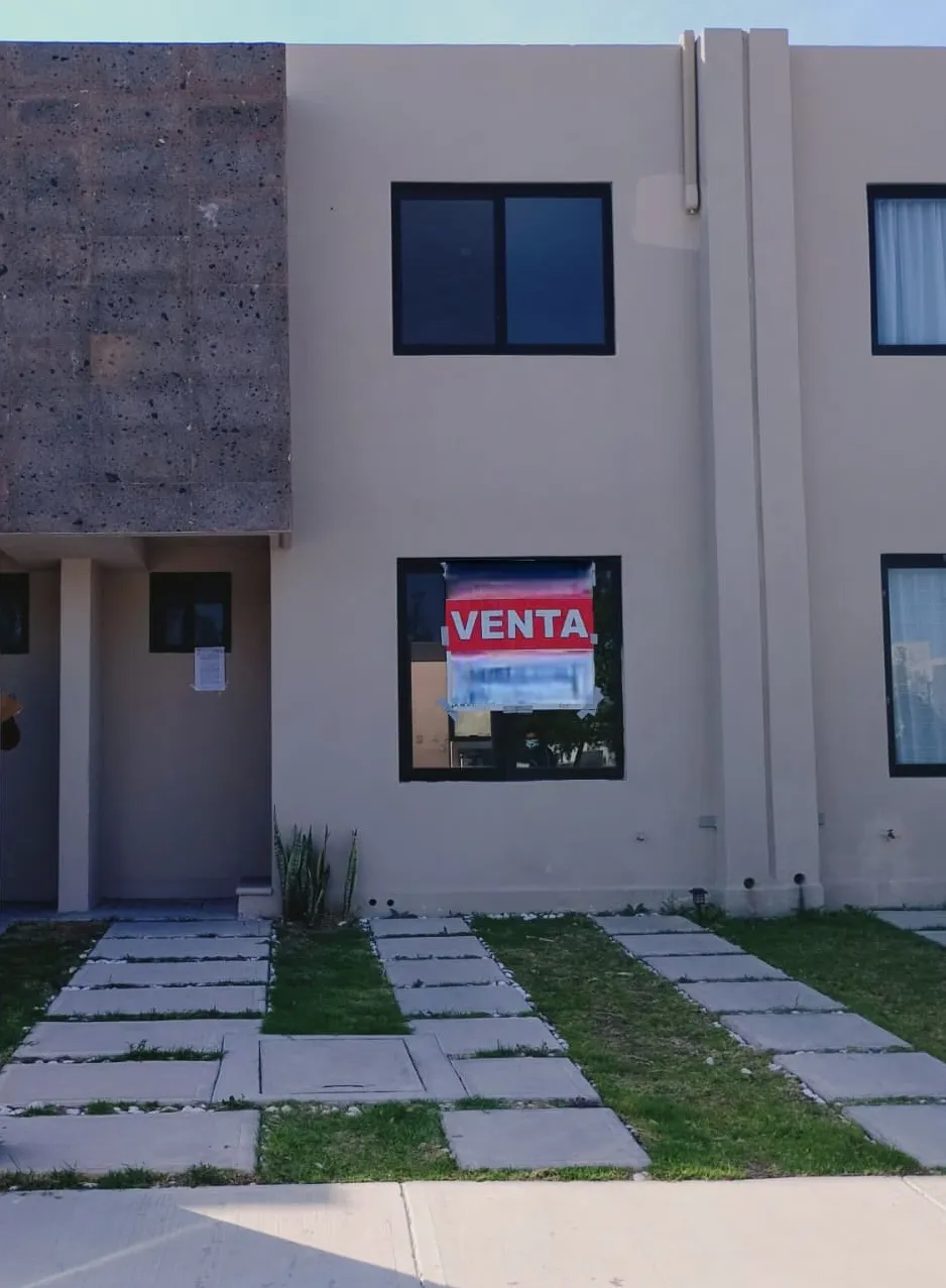Casa venta en Col. La Meseta, Apaseo el Grande, Guanajuato - 1