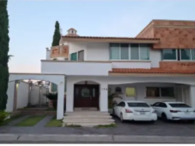 HERMOSA CASA DE OPORTUNIDAD PAPELES EN REGLA EN RANCHO SAN JOSE DEL TAJO EN TLAJOMULCO JALISCO