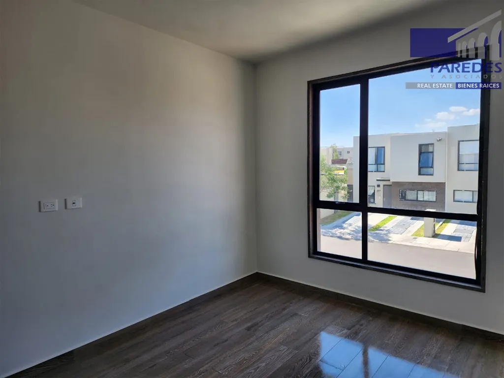 QC102 Casa en venta 4 recámaras Fraccionamiento Zakia El Marques Queretaro — foto 8