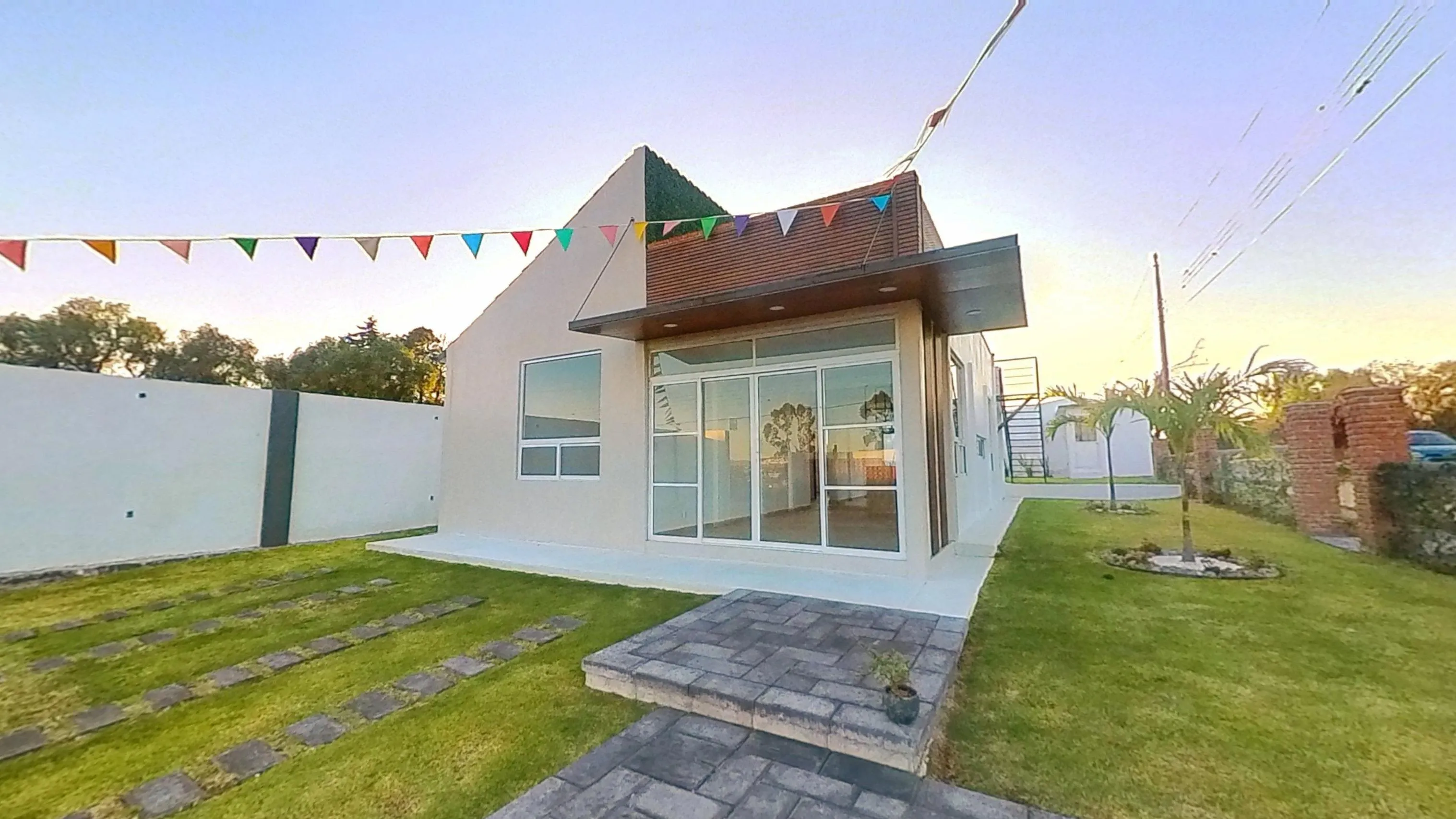 Residencia en esquina en Presa Escondida - 1