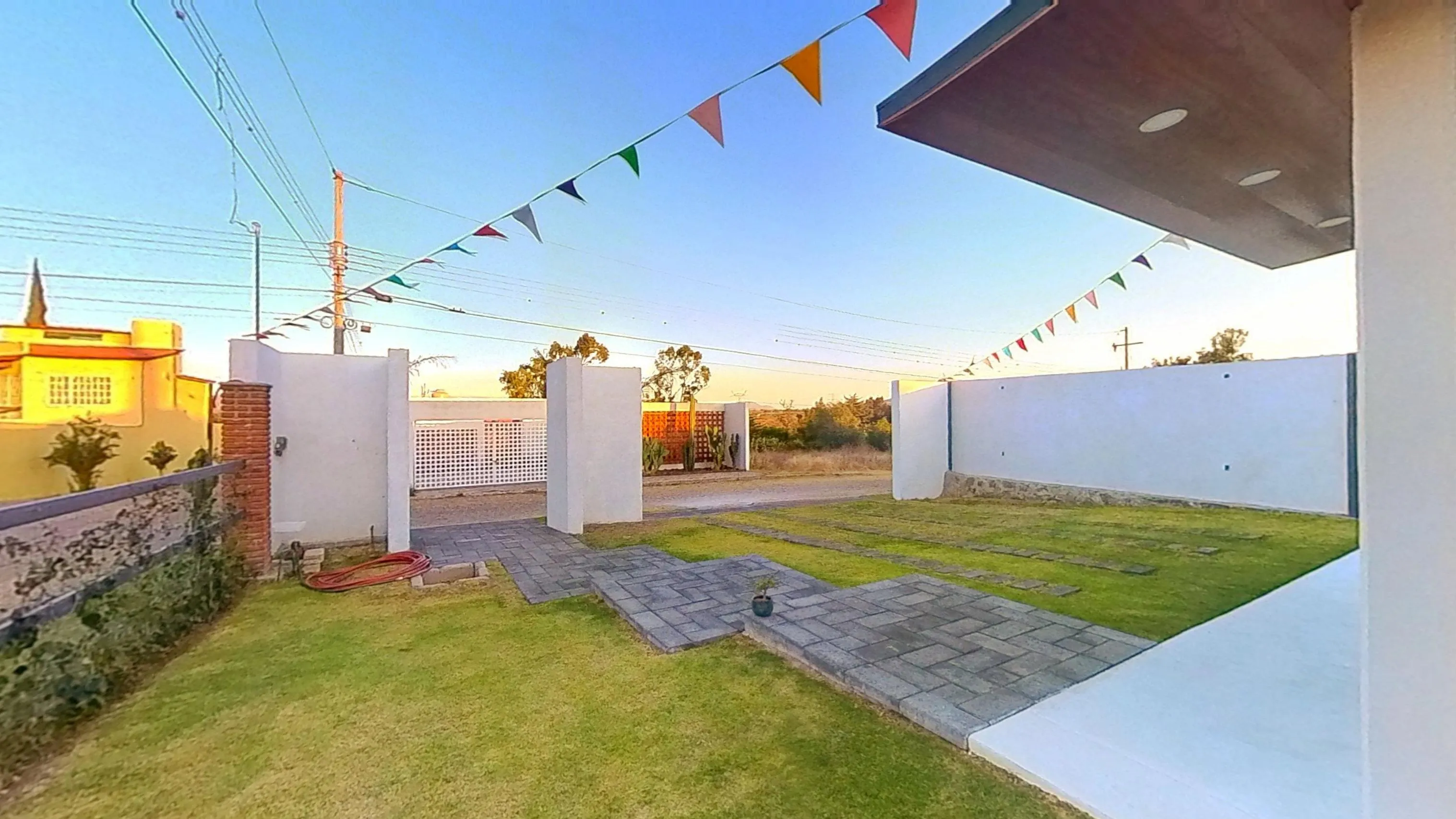 Residencia en esquina en Presa Escondida - 17