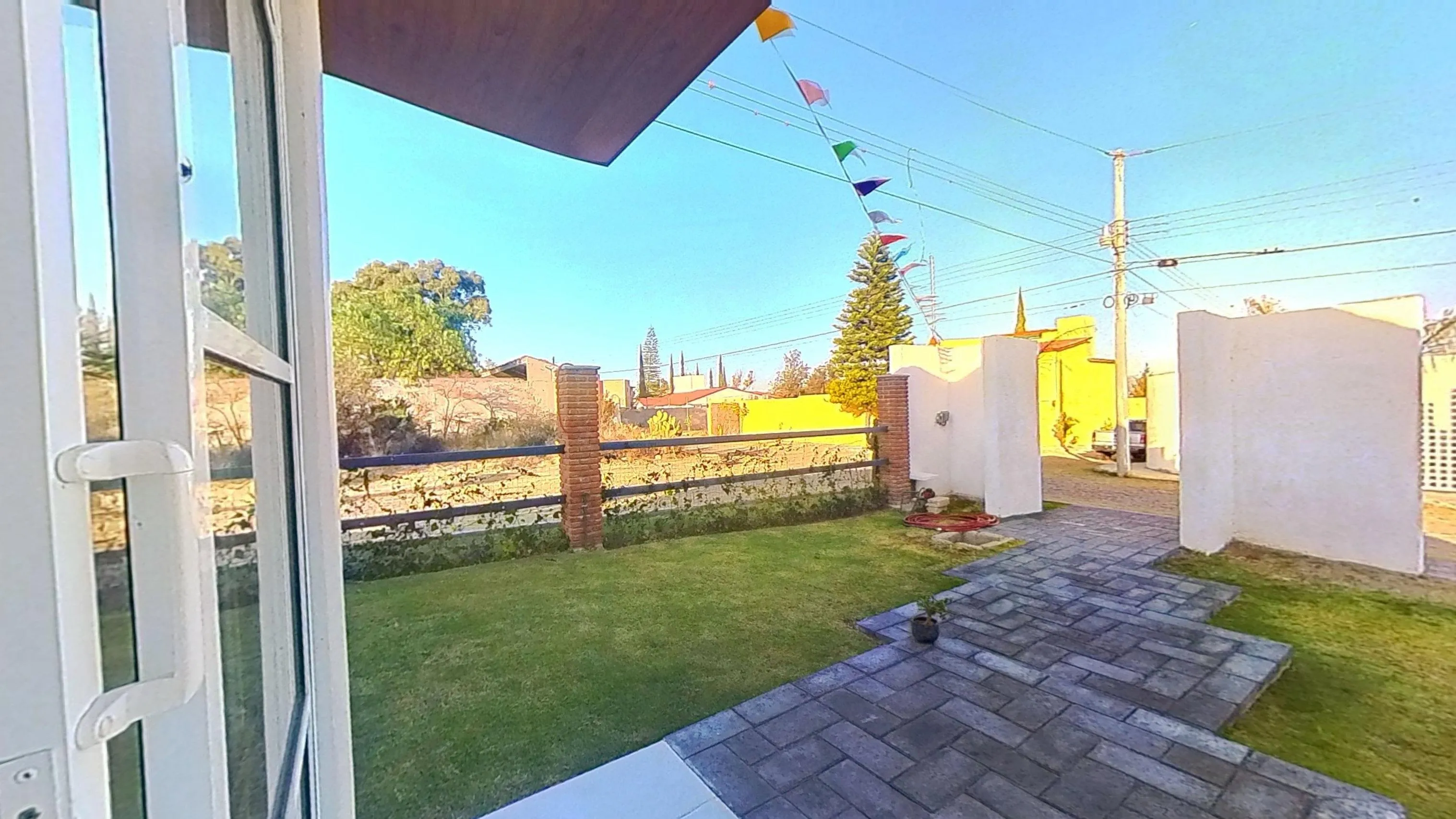 Residencia en esquina en Presa Escondida - 18