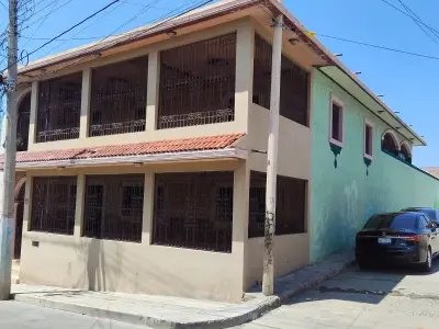 Casa venta en Col. Lázaro Cárdenas, Pénjamo, Gto.