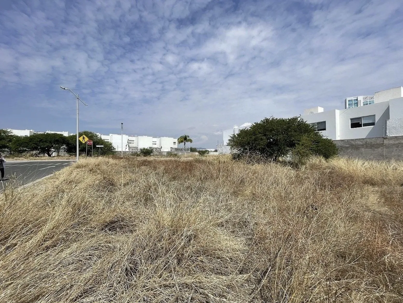 Terreno en venta en Valle de Juriquilla II – Calle Santa Inés - 2