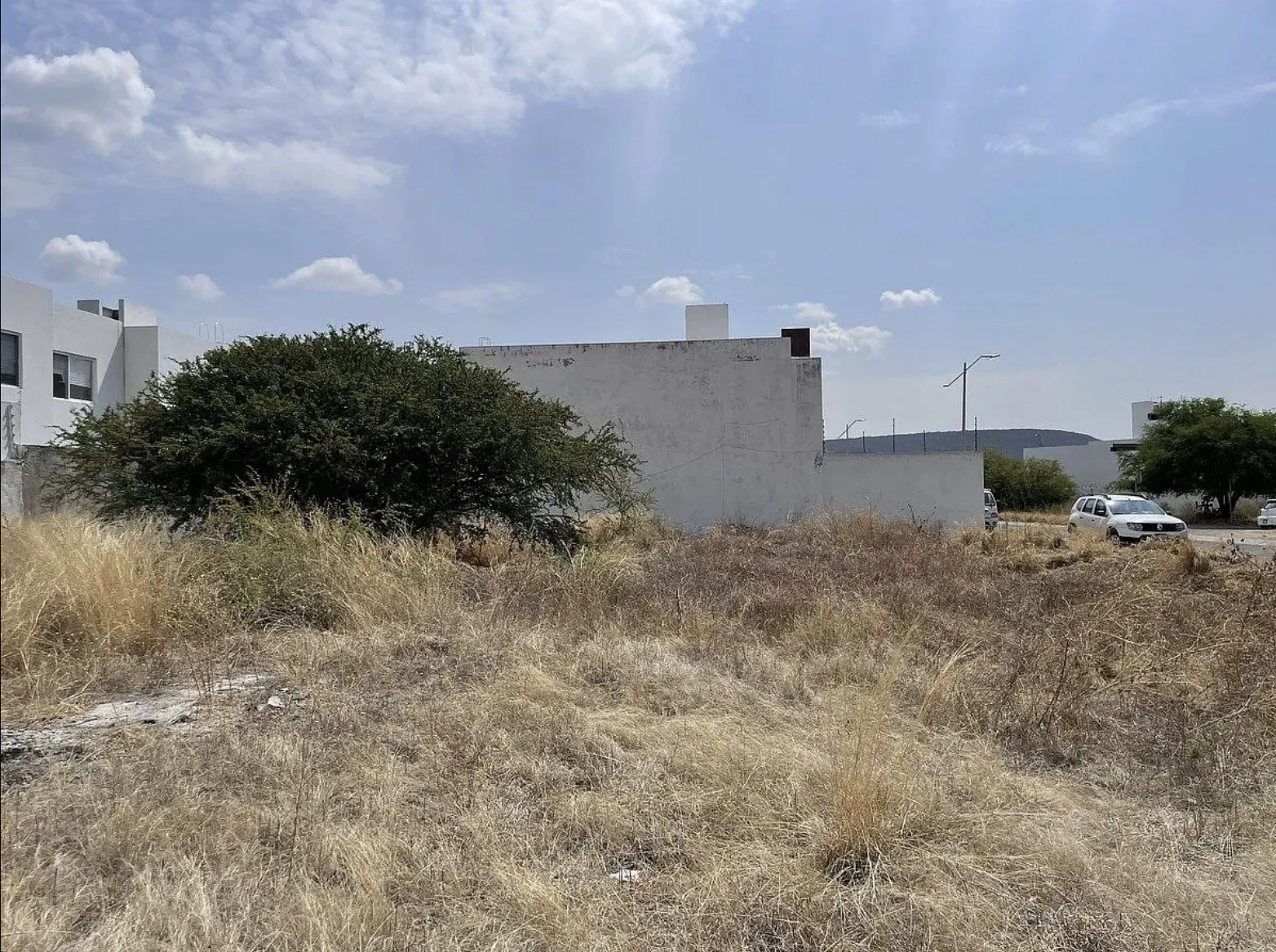 Terreno en venta en Valle de Juriquilla II – Calle Santa Inés - 3