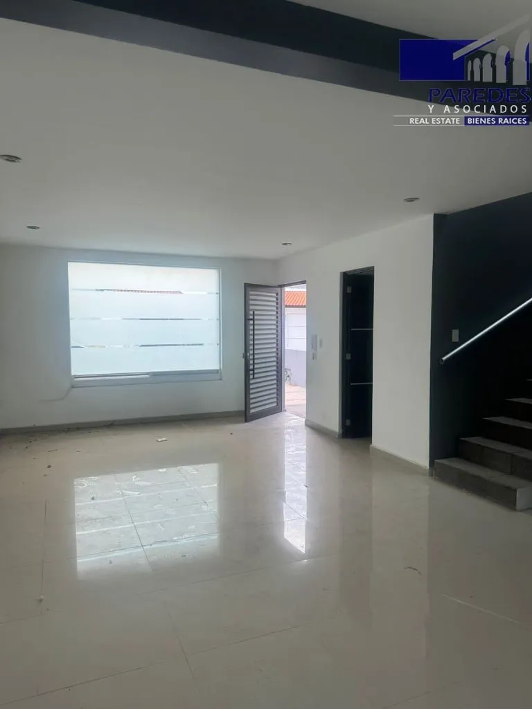 C118 Casa en venta 3 recamaras Residencial Fresnos 3 Marias Morelia — foto 3
