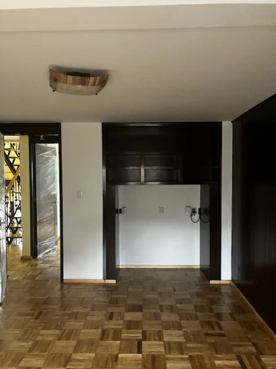 PRECIOSA CASA EN CONDOMINIO CON ACABADOS DE LUJO - 11