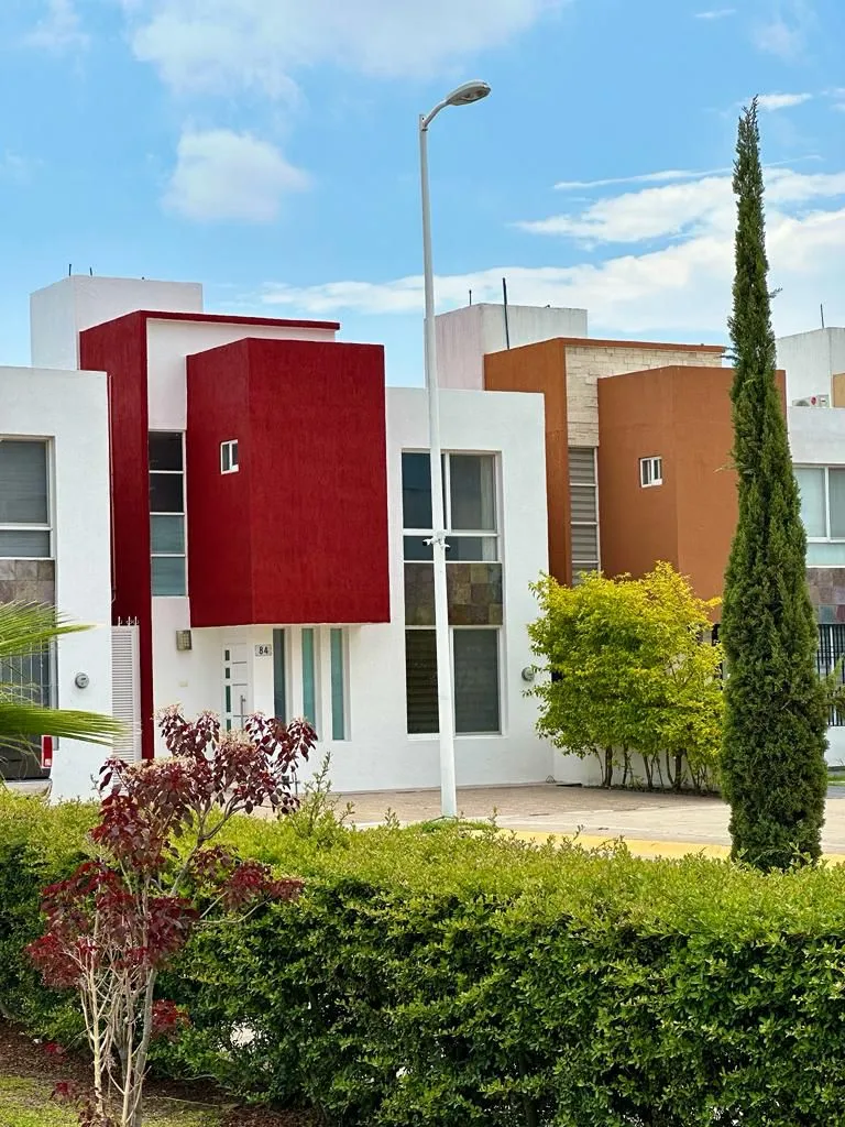 Casa venta en Pontevedra Residencial, Tlajomulco - 1
