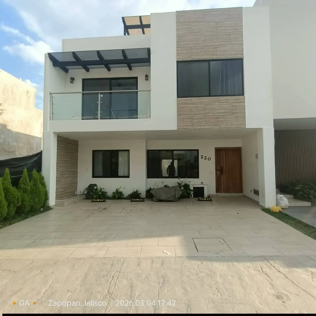 Casa renta en Solares Residencial, Zapopan - 1