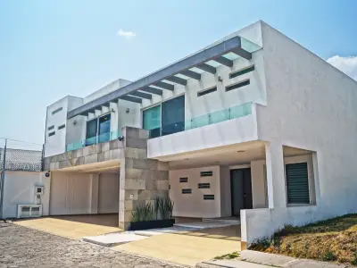CASA EN VENTA EN PUEBLA FRENTE A LA UNIVERSIDAD IBEROAMERICANA