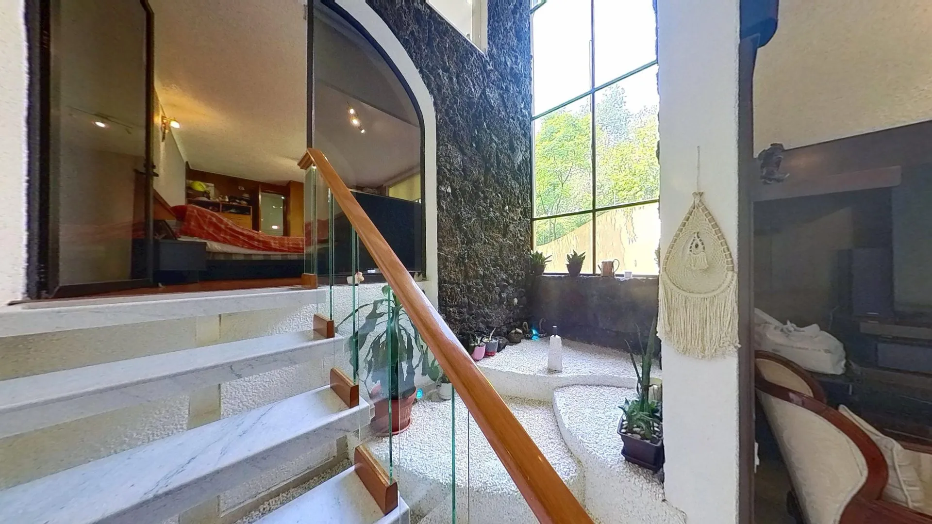 Hermosa residencia en calle cerrada en fraccionamiento - 18