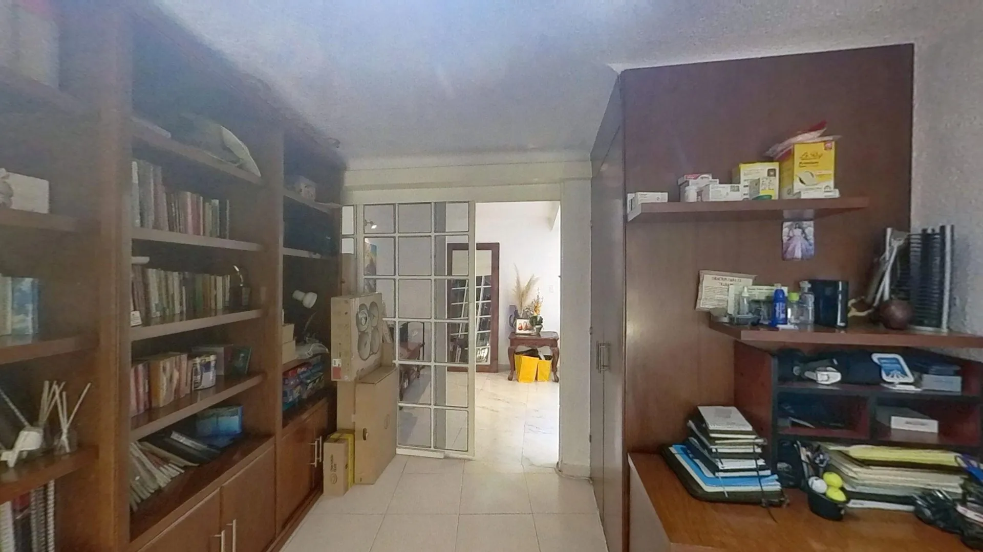 Hermosa residencia en calle cerrada en fraccionamiento - 14