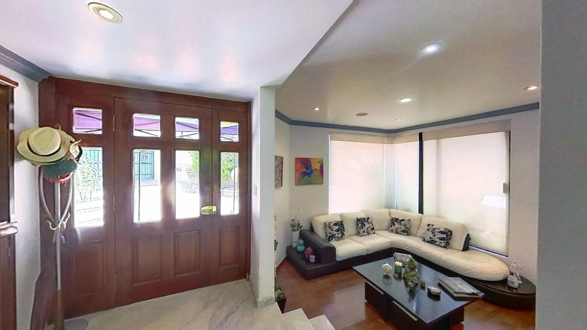 Hermosa residencia en calle cerrada en fraccionamiento - 3
