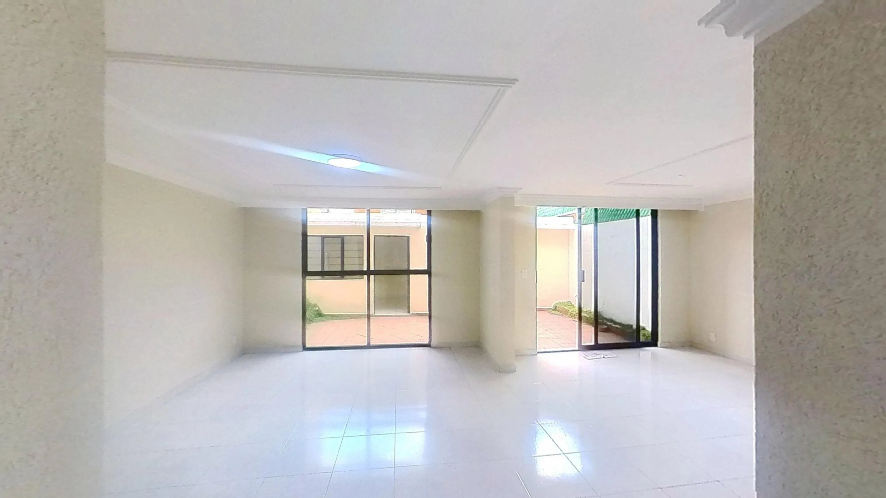 Hermosa residencia en zona exclusiva en Izcalli - 5