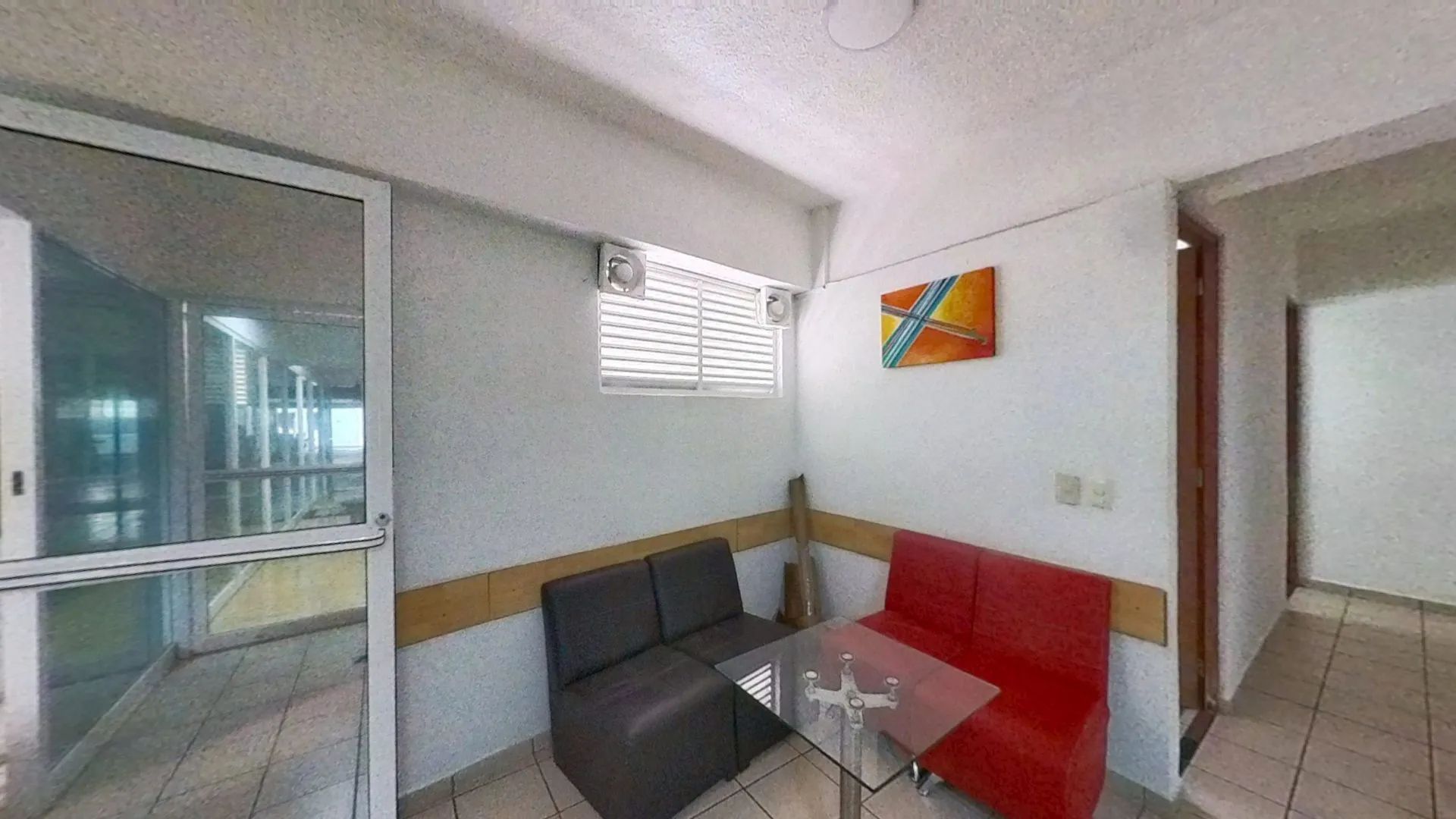 Hermoso y moderno departamento en segundo piso - 18