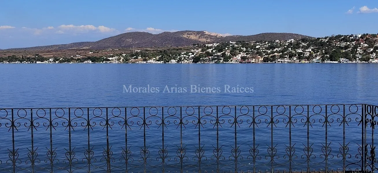 Casa a orilla del lago de Tequesquitengo - 17