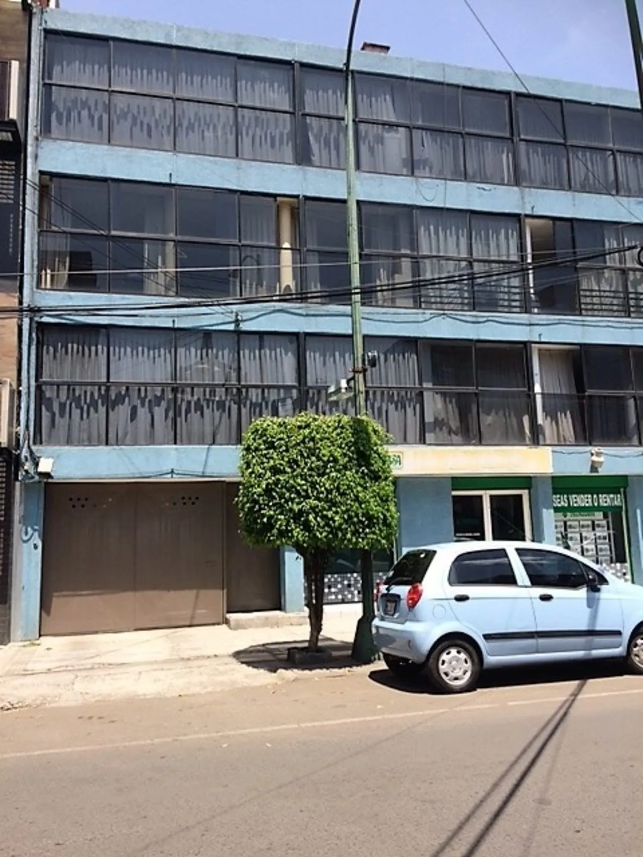 DEPARTAMENTO CON USO DE SUELO, ADAPTADO PARA OFICINAS, DE CINCO CUBÍCULOS + CUARTO DE ARCHIVO - 20