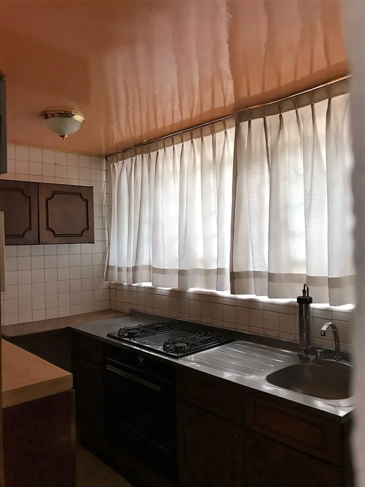 DEPARTAMENTO CON USO DE SUELO, ADAPTADO PARA OFICINAS, DE CINCO CUBÍCULOS + CUARTO DE ARCHIVO - 16