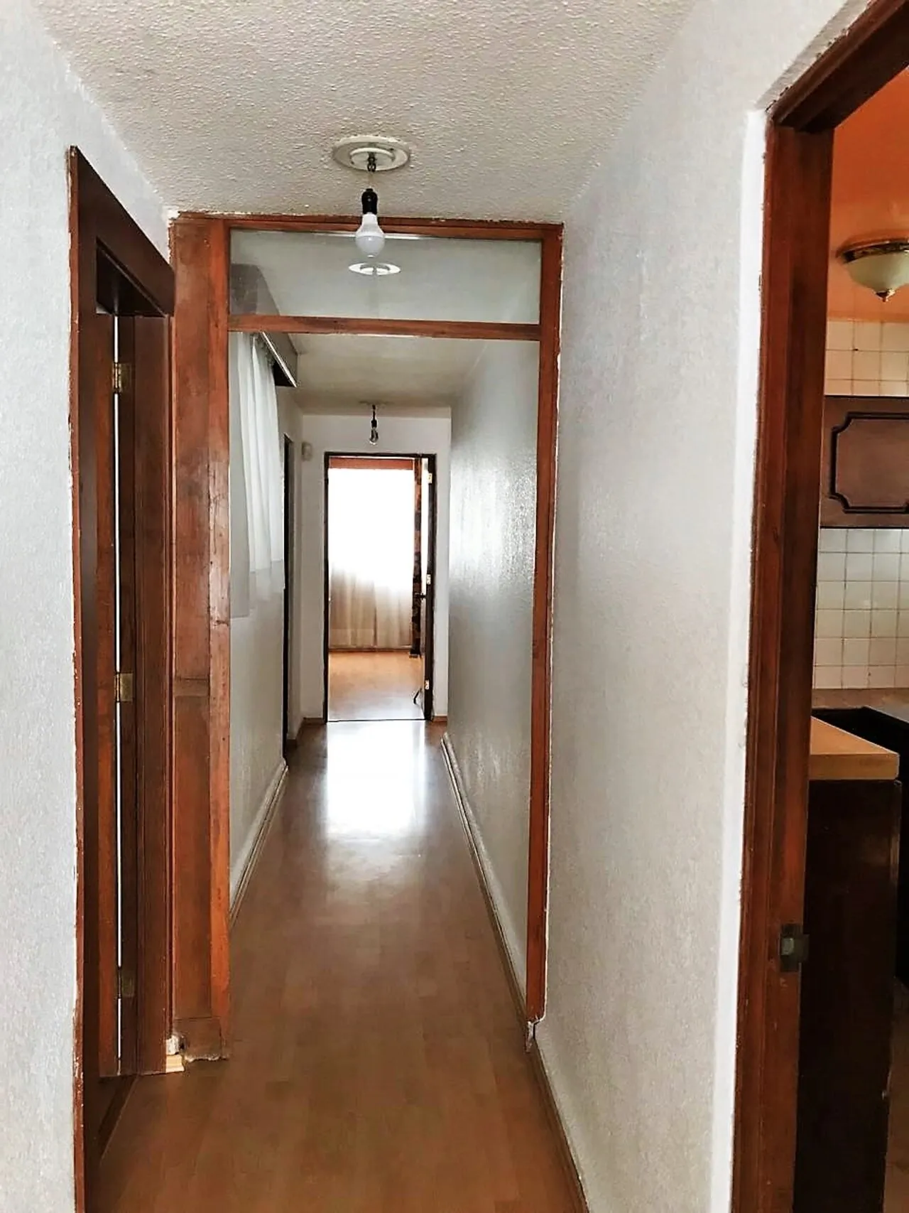 DEPARTAMENTO CON USO DE SUELO, ADAPTADO PARA OFICINAS, DE CINCO CUBÍCULOS + CUARTO DE ARCHIVO - 9