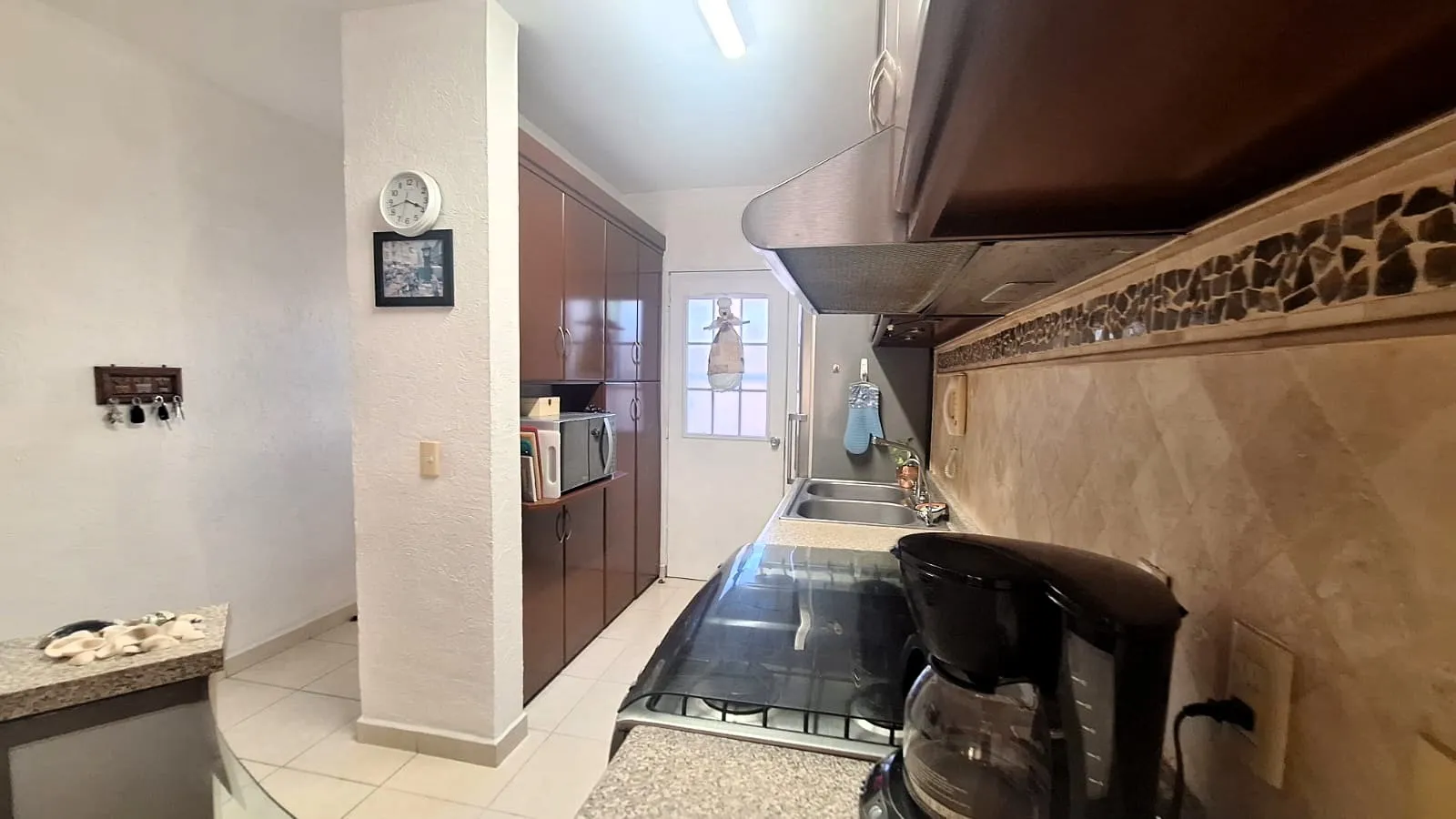 OPORTUNIDAD DE INVERSIÓN- Casa con una recamara en la planta baja y un amplio patio – Villa Marina - 6