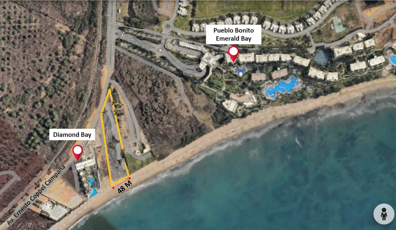 OPORTUNIDAD -Terreno en venta con 48 m de frente de playa en la playa El Delfín - 1