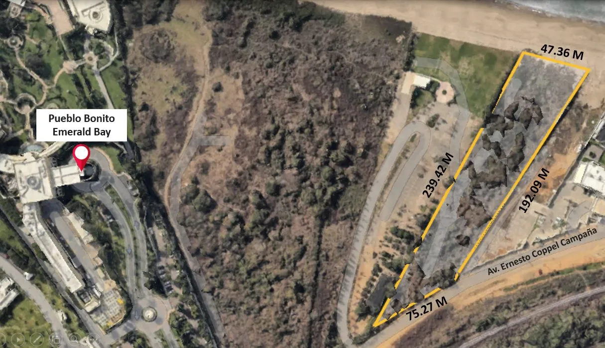 OPORTUNIDAD -Terreno en venta con 48 m de frente de playa en la playa El Delfín - 3